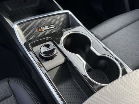 New 2026 Chevrolet Equinox LT w/ Convenience Package II image 13