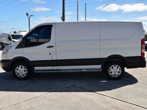Used 2018 Ford Transit 250 130 Low Roof w/ Exterior Upgrade Package RWD image 4