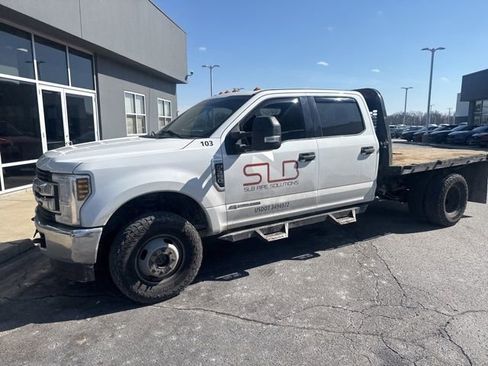 Used 2019 Ford F350 XLT image 6