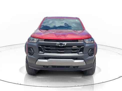 Used 2026 Chevrolet Colorado Trail Boss AWD/4WD image 2