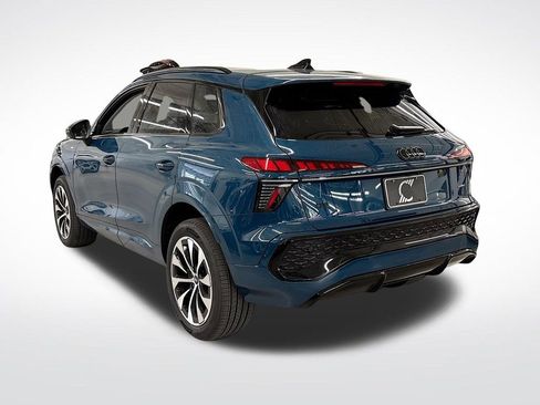 New 2026 Audi Q3 quattro 2.0T AWD/4WD image 3