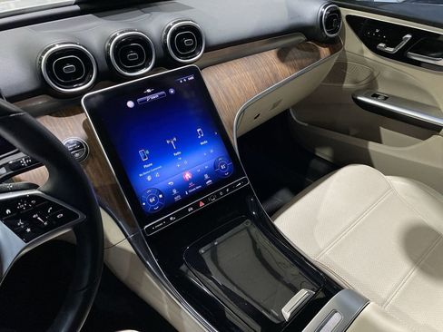 Used 2023 Mercedes-Benz C 300 4MATIC Sedan image 8