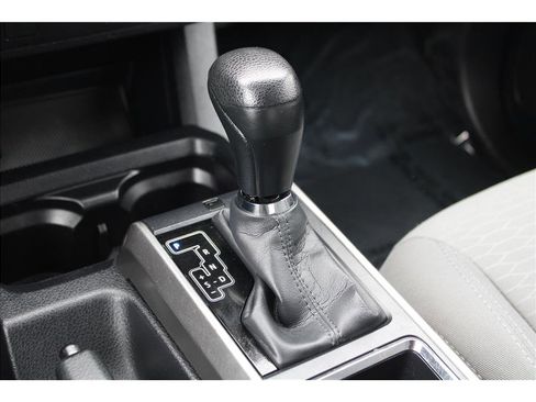 Used 2017 Toyota Tacoma SR5 w/ Tow Package image 26