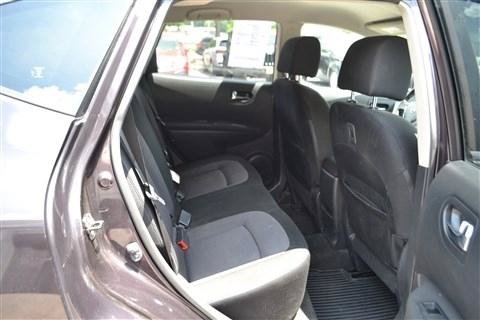 Used 2013 Nissan Rogue SV AWD/4WD image 18