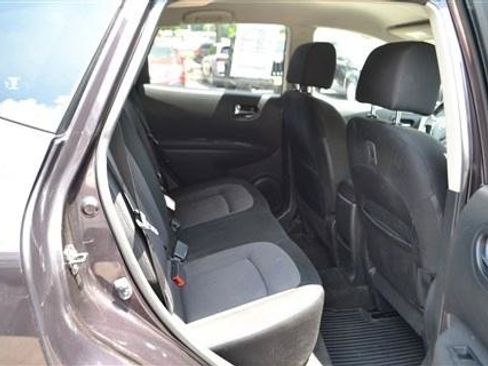Used 2013 Nissan Rogue SV AWD/4WD image 18
