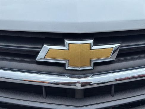Used 2019 Chevrolet Equinox LT FWD image 11