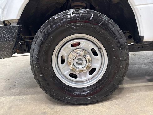 Used 2022 Ford F250 XL w/ Power Equipment Group image 39