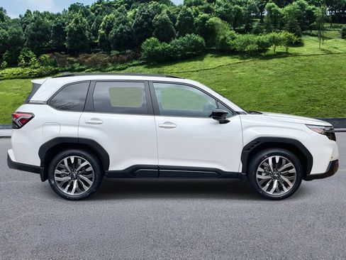 Used 2026 Subaru Forester Touring AWD/4WD image 6