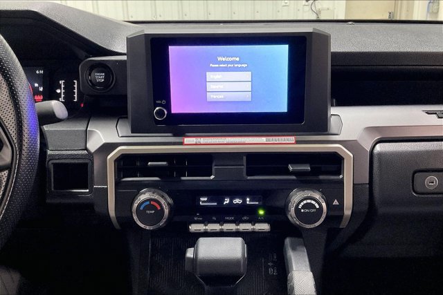 Certified 2025 Toyota Tacoma SR5 AWD/4WD image 7