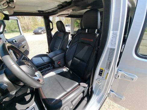 Used 2023 Jeep Wrangler Unlimited Rubicon w/ Cold Weather Group image 14