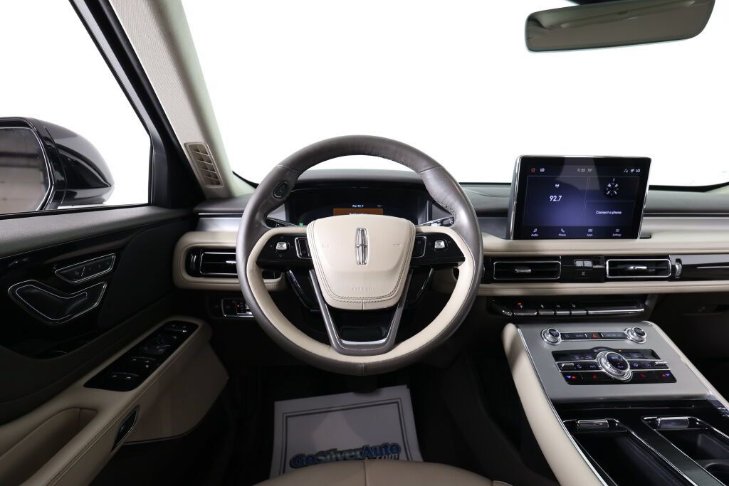 Used 2021 Lincoln Aviator AWD w/ Class IV Trailer Tow Package image 33