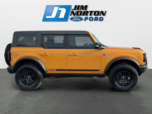 Used 2021 Ford Bronco First Edition image 2