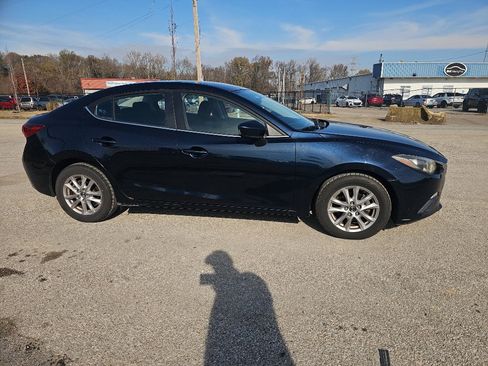 Used 2016 MAZDA MAZDA3 i Sport w/ Preferred Equipment Package image 1