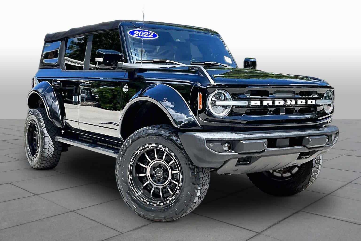 Used 2022 Ford Bronco Outer Banks AWD/4WD image 3