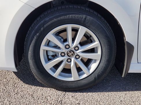 New 2026 Toyota Camry LE image 13