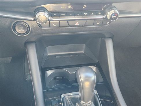Used 2024 MAZDA MAZDA3 s image 23
