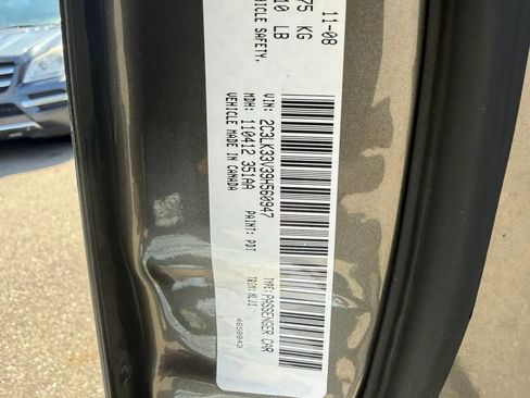 Used 2009 Chrysler 300 Limited w/ Protection Group image 34