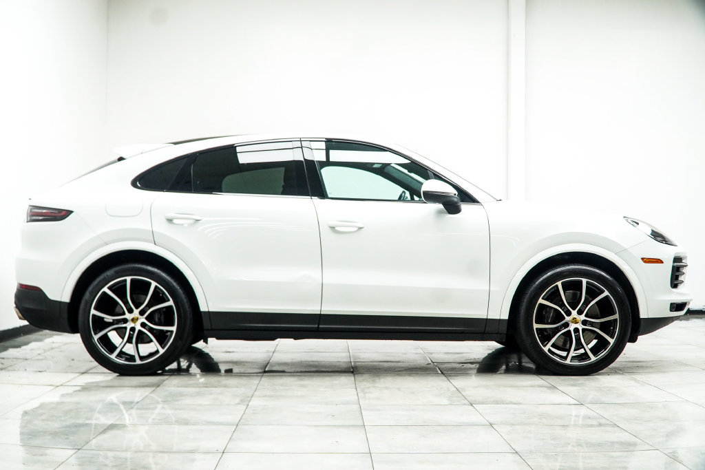 Used 2023 Porsche Cayenne Coupe AWD/4WD image 10