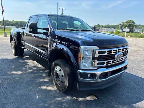 Used 2023 Ford F450 XLT AWD/4WD image 4