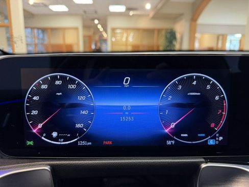 Certified 2025 Mercedes-Benz GLB 250 image 9