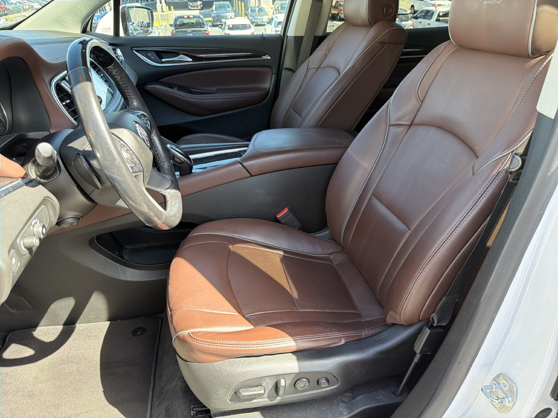 Used 2021 Buick Enclave Avenir w/ LPO, Hit The Road Package FWD image 13