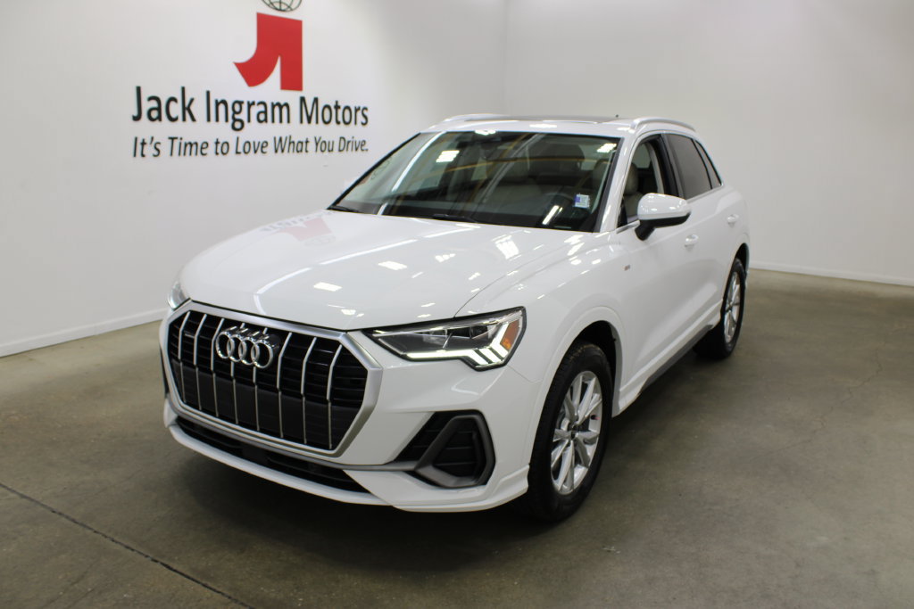 Used 2025 Audi Q3 2.0T Premium Plus AWD/4WD image 2