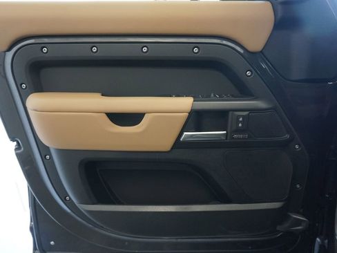 New 2025 Land Rover Defender 130 V8 image 17