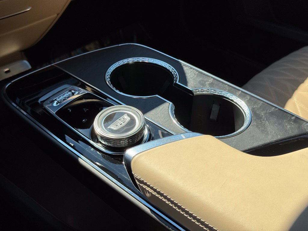 Certified 2026 Cadillac Lyriq Signature Luxury w/ Nappa Leather Package AWD/4WD image 32