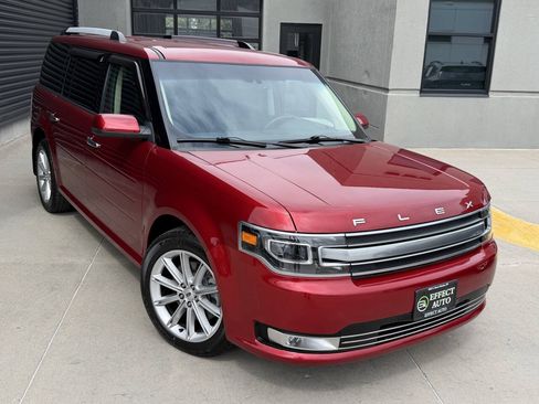 Used 2019 Ford Flex Limited w/ Class III Trailer Tow Package AWD/4WD image 6