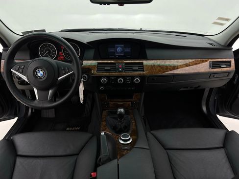 Used 2008 BMW 550i Sedan image 21