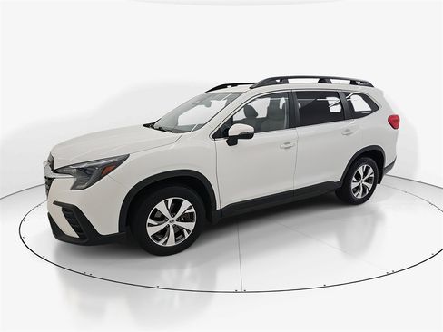 Used 2023 Subaru Ascent Premium w/ Convenience Package image 10