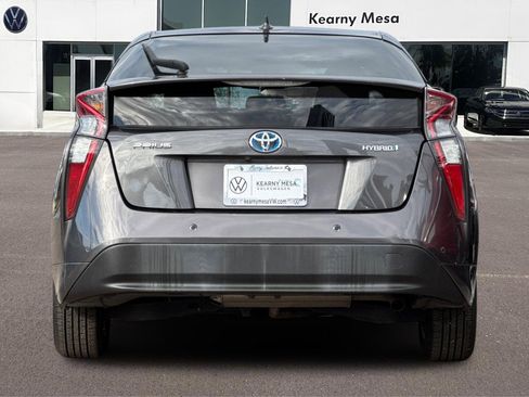 Used 2017 Toyota Prius Two image 5