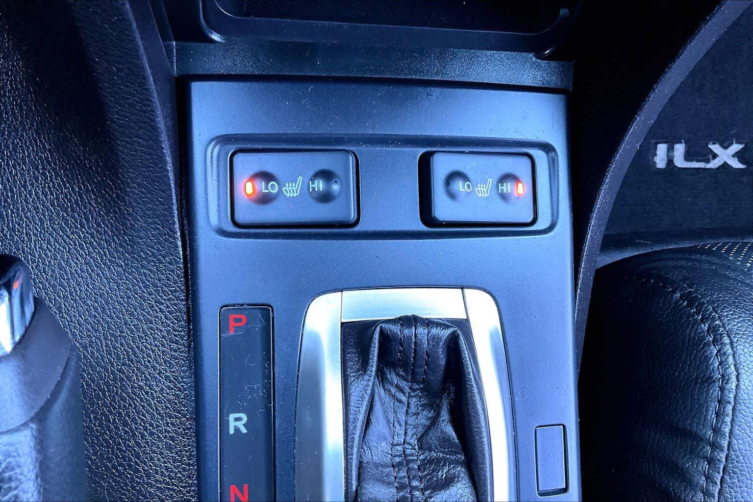 Used 2016 Acura ILX FWD image 33