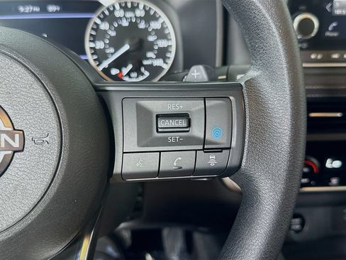 Used 2024 Nissan Rogue SV FWD image 23