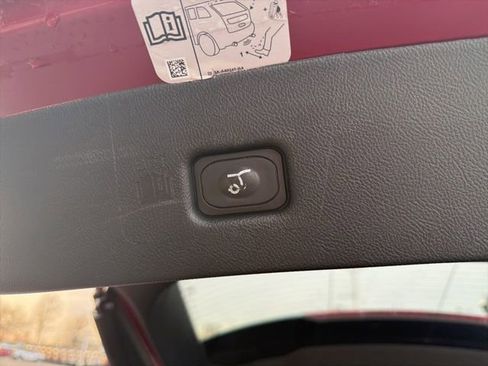 Used 2018 Lincoln MKX Reserve w/ Lincoln MKX Climate Package image 9