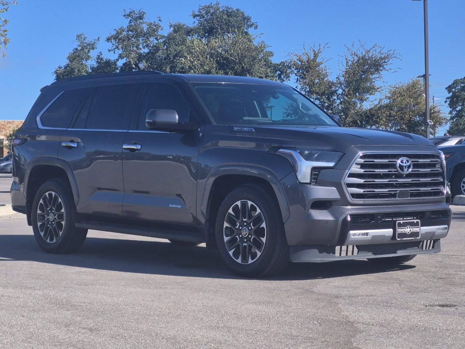 Certified 2023 Toyota Sequoia Limited w/ Tow Technology Package AWD/4WD image 7