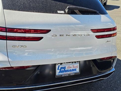 New 2026 Genesis GV70 2.5T Advanced image 25