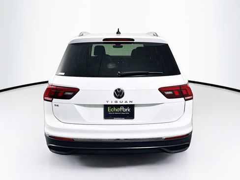 Used 2024 Volkswagen Tiguan SE image 7