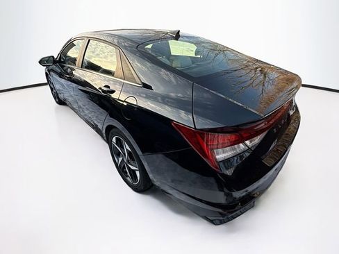 Certified 2023 Hyundai Elantra Limited w/ Cargo Package image 6