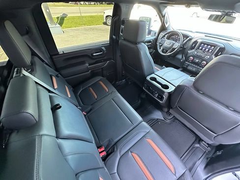 Used 2023 GMC Sierra 2500 AT4 w/ AT4 Preferred Package AWD/4WD image 25