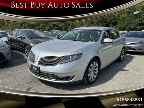 Used 2014 Lincoln MKS image 1