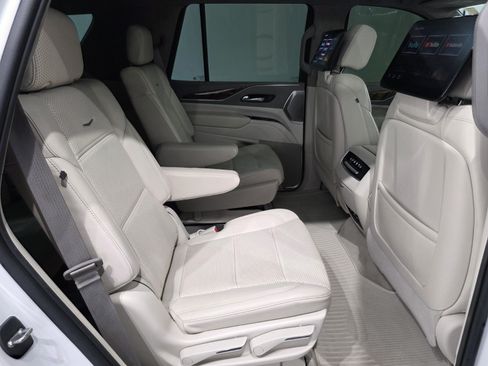 Used 2022 Cadillac Escalade Sport Platinum RWD image 24