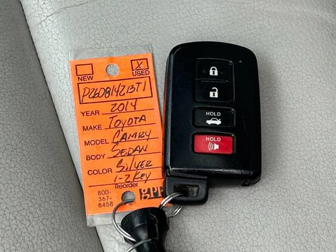 Used 2014 Toyota Camry XLE w/ Leather Package FWD image 50