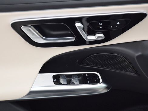 New 2026 Mercedes-Benz E 350 4MATIC Sedan image 20