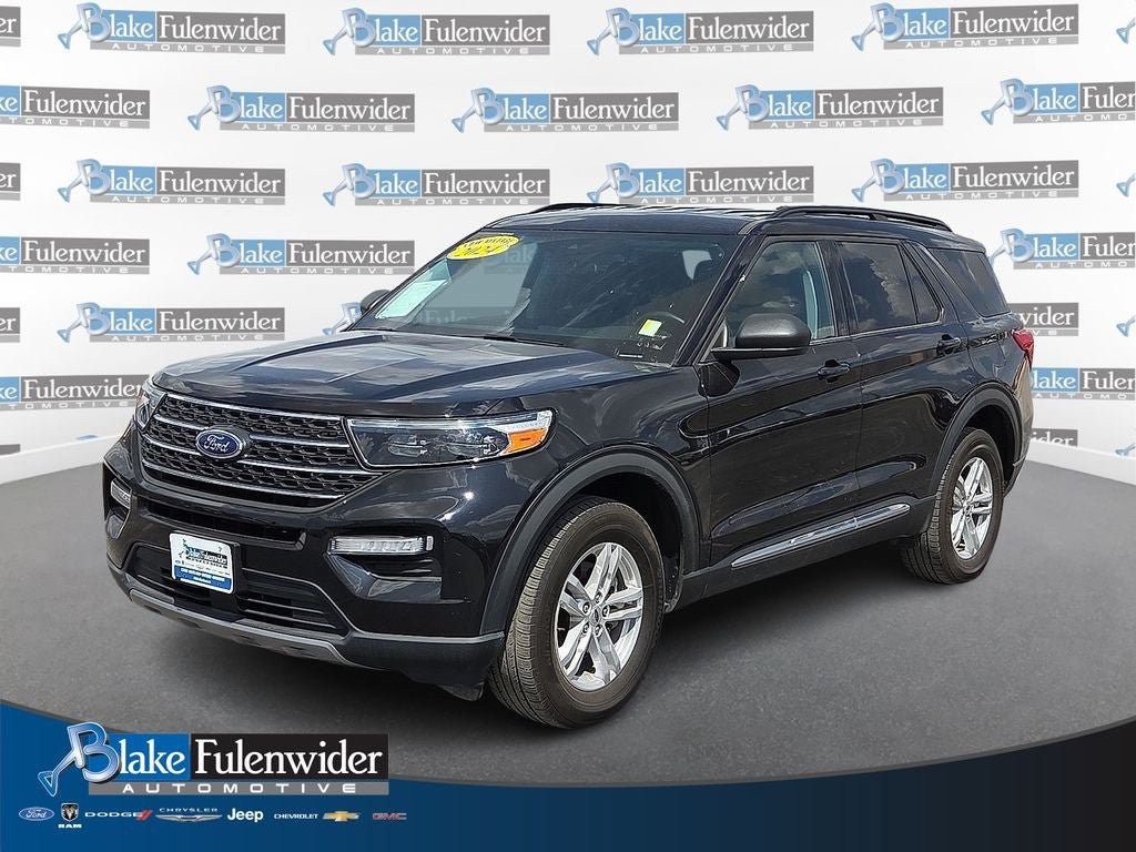 Used 2024 Ford Explorer XLT w/ Equipment Group 202A AWD/4WD image 1
