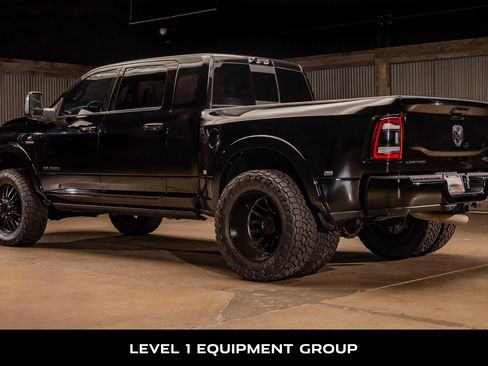 Used 2023 RAM 3500 Limited image 7