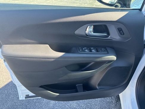 New 2026 Chrysler Pacifica Select image 23