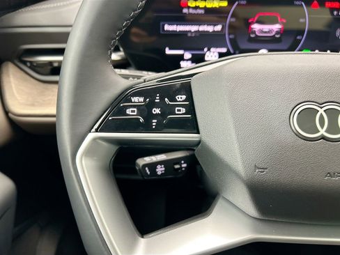 Used 2025 Audi Q5 Premium Plus w/ Premium Plus image 12