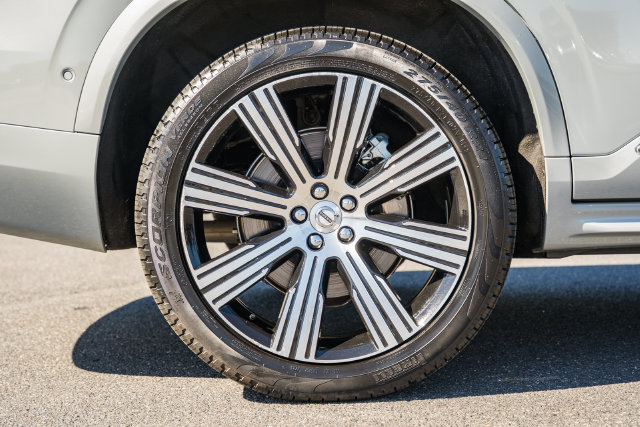 Used 2025 Volvo XC90 B6 Plus w/ Protection Package Premier AWD/4WD image 20