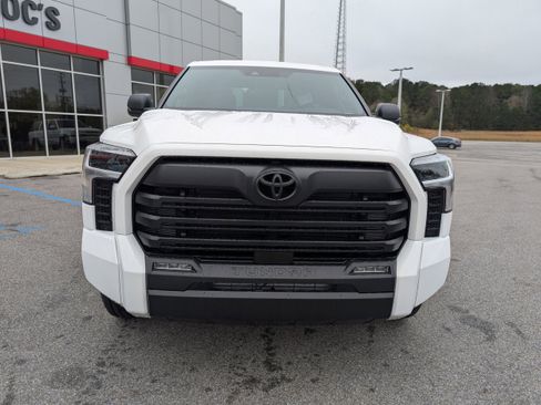 New 2026 Toyota Tundra SR5 image 8